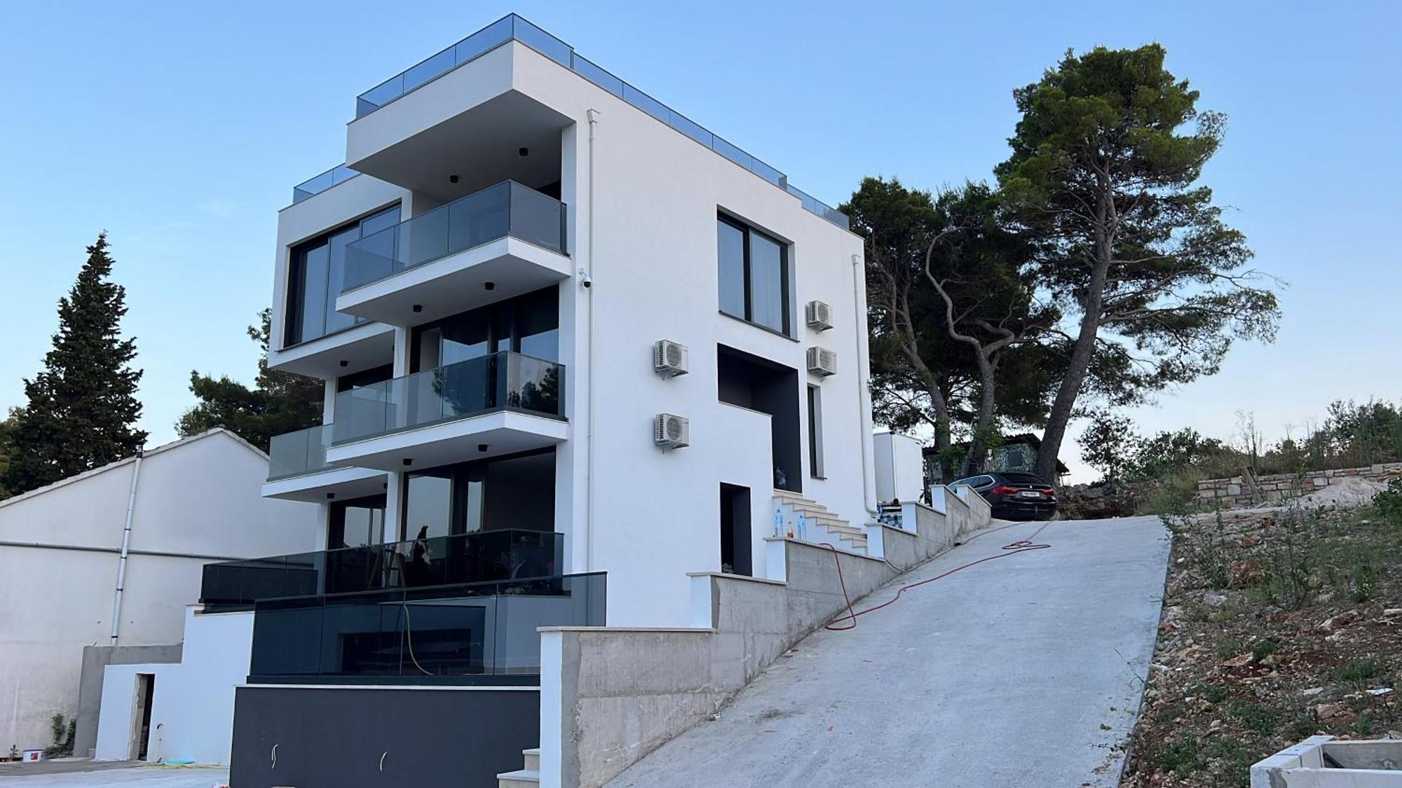 Heart Of Loviste Apartment Exterior photo